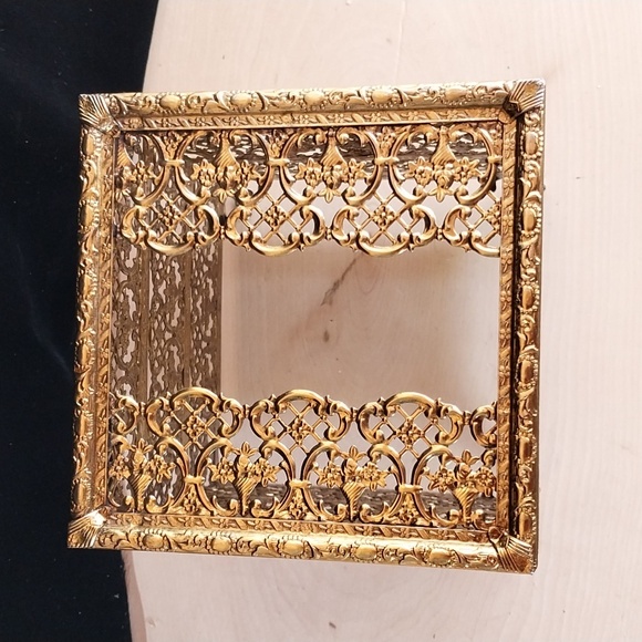 Vintage Hollywood Regency Gold Metal with Rose Tissue Box Holder - Picture 5 of 11